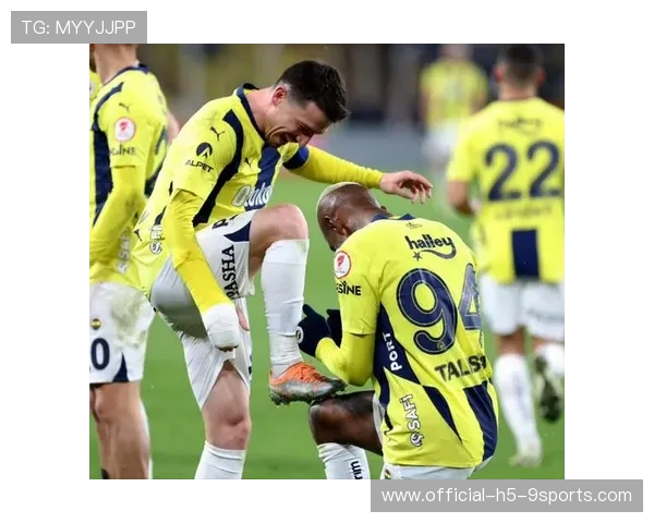 勒沃前锋训练火力全开，抢分目标坚定直指联赛冠军