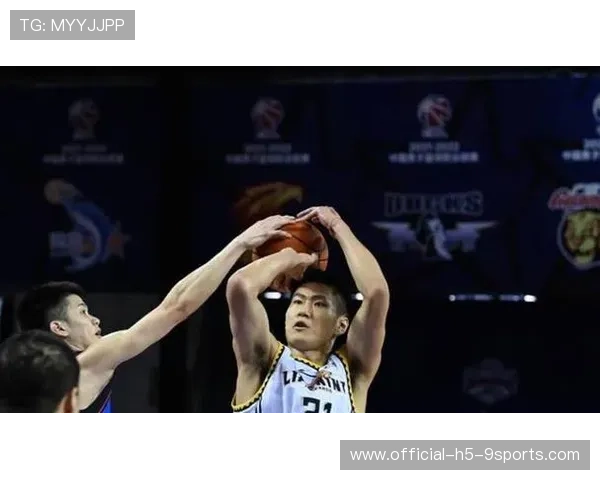 全运会男篮：吴昌泽上篮得手，辽宁四节末领先吉林50分，辽宁男篮吴昌泽受伤