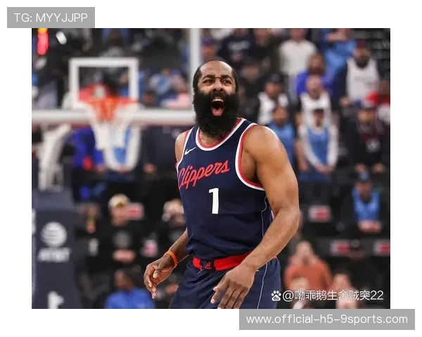 哈登和伦纳德缺阵，快船在对阵太阳时无力反击，哈登联手伦纳德