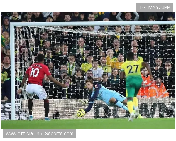 拉什福德单刀推射破门,曼联看台瞬间炸开 拉什福德单刀推射破门,曼联看台瞬间炸开